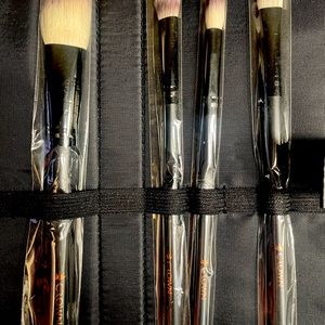 Makeup brush set